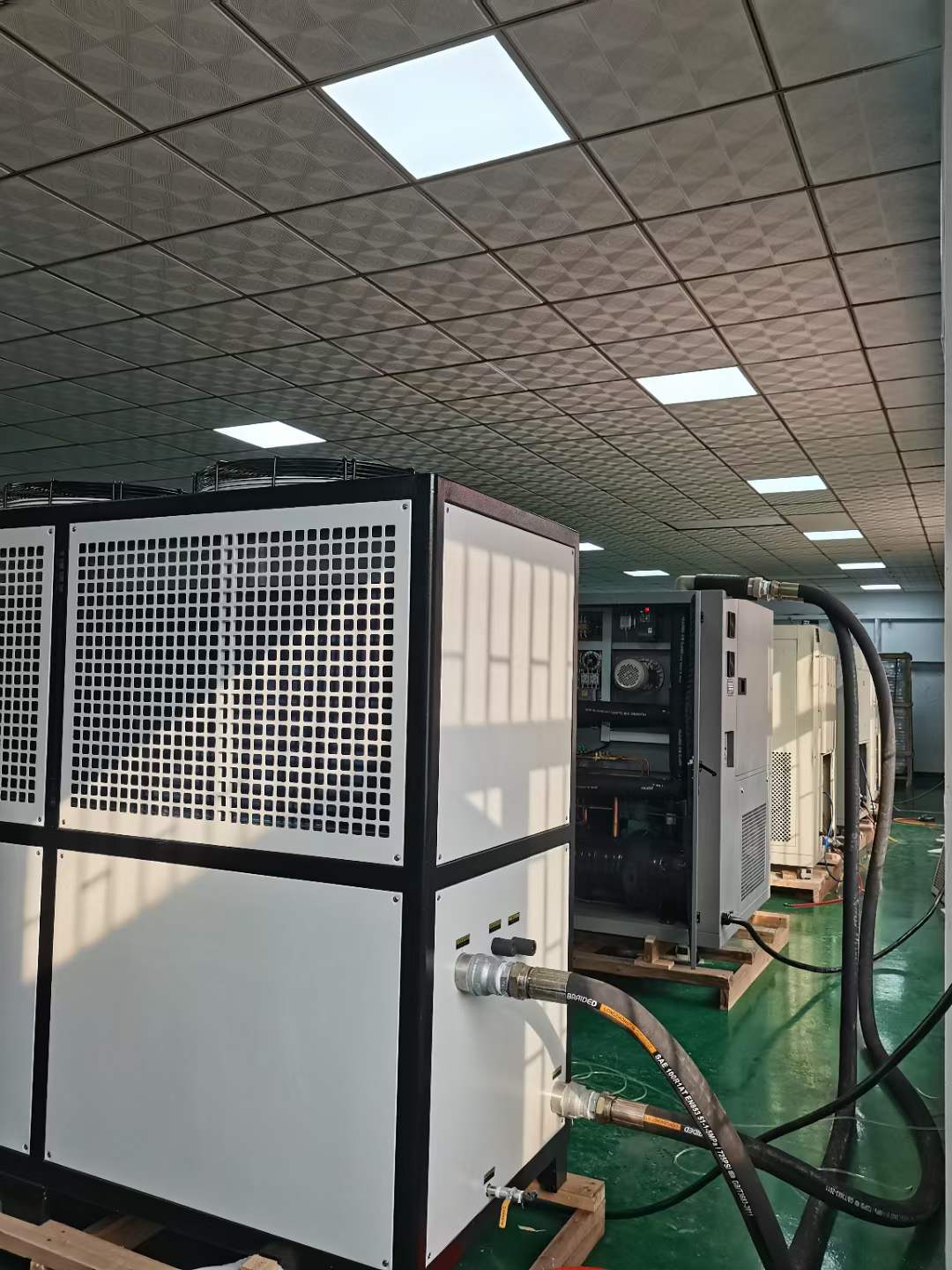 2024032512127571.jpg 冷水機 快速溫變.jpg