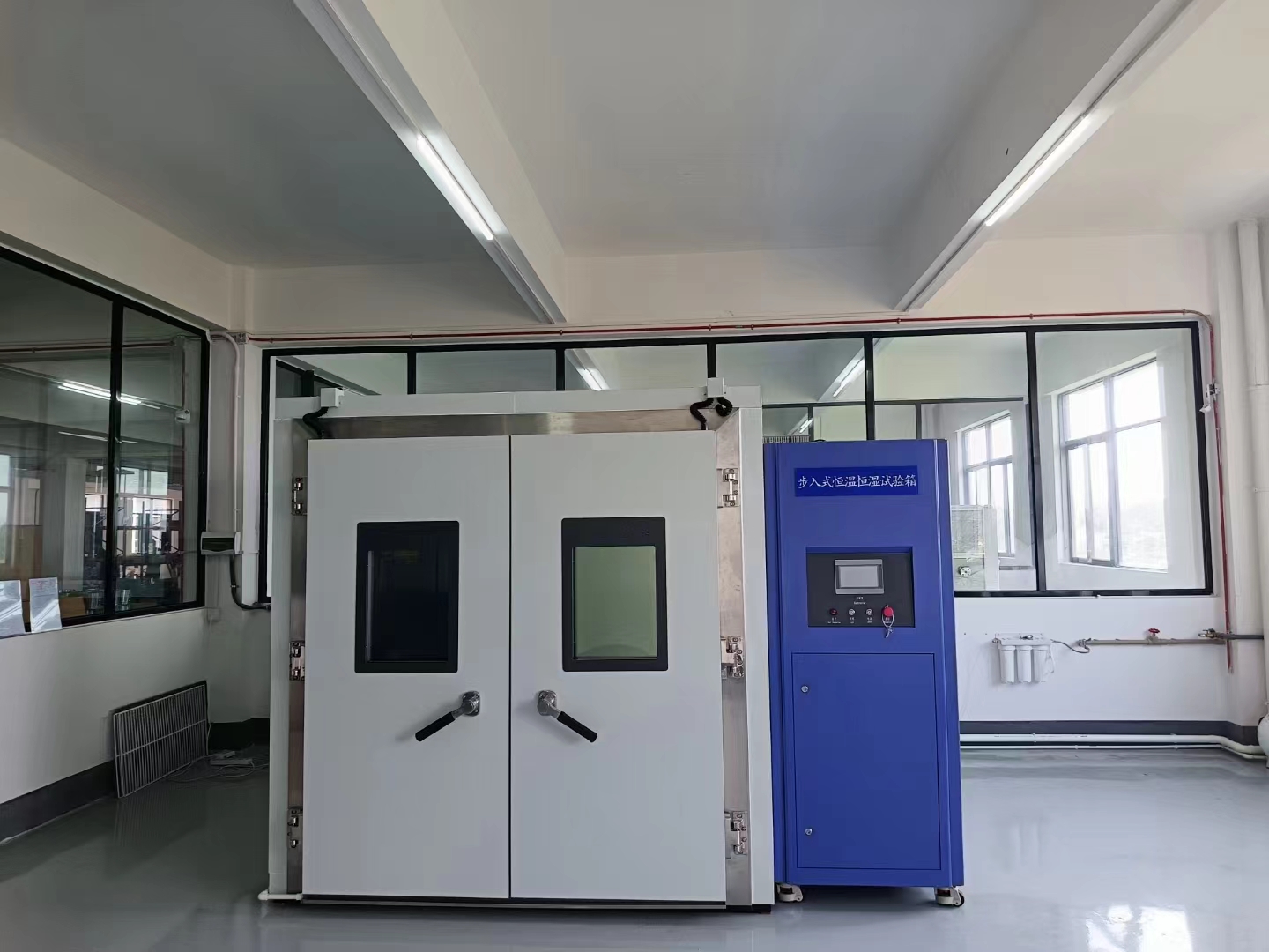 勤卓品牌步入式高低溫試驗(yàn)室怎么對充電樁進(jìn)行測試